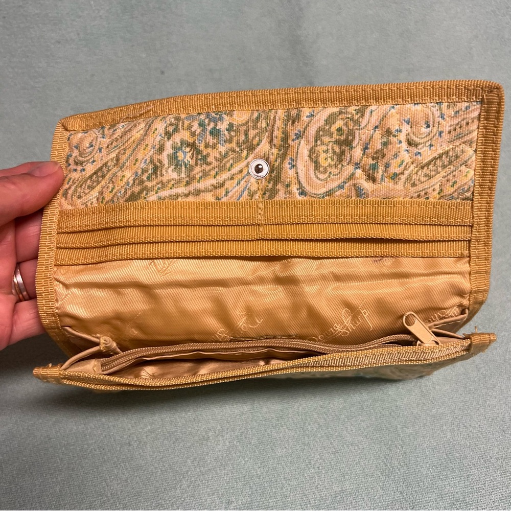 Donna Sharp fabric Paisley Clutch wallet multiple pockets and slots zip coin - Picture 7 of 8